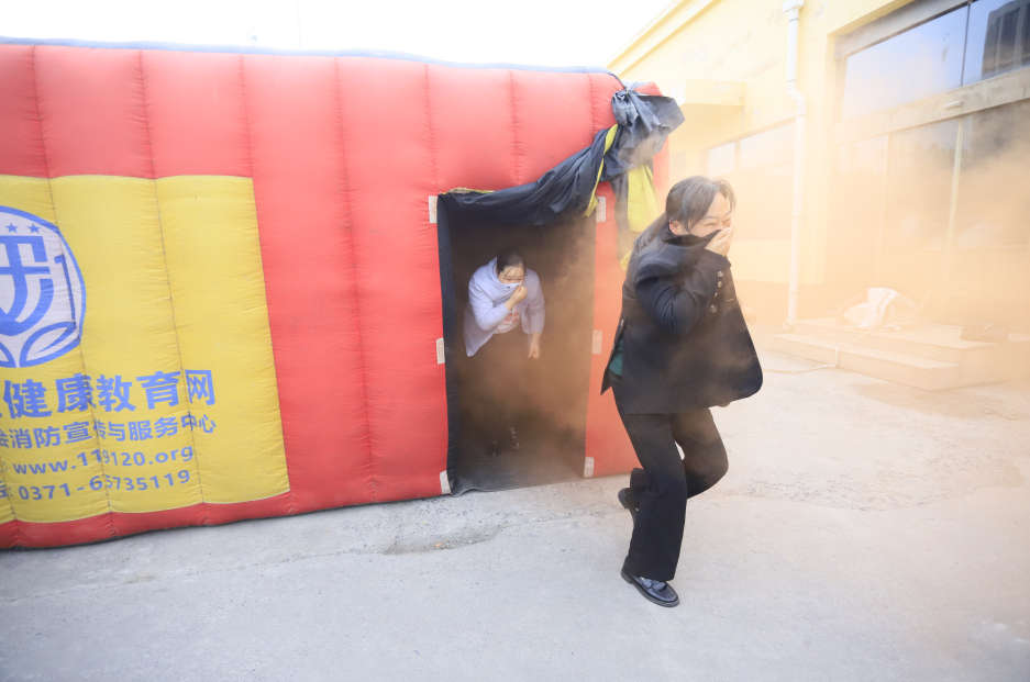 增強(qiáng)消防意識(shí)，筑牢安全底線丨花花牛乳業(yè)集團(tuán)組織消防應(yīng)急演練